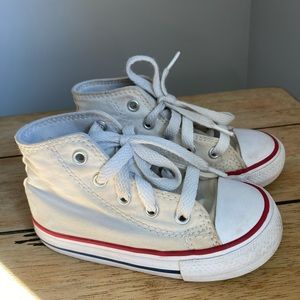 Toddler Chuck Taylor Allstar converse shoes size 7